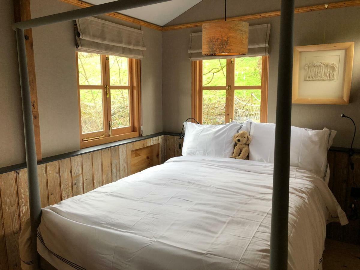 Llandegla Faraway Folliesヴィラ エクステリア 写真